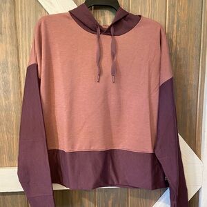 Sendara Woman’s Hoodie XL NWTS